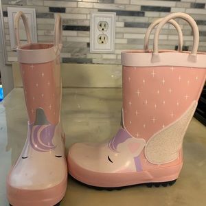 A pair of kids rain boots - used